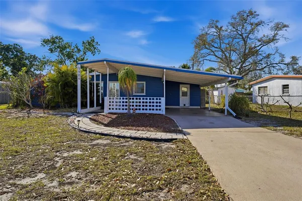 a view of a house with entertaining space