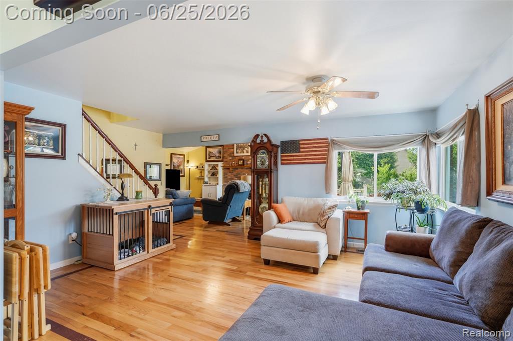 45658 Hanford Road Canton, MI 48187 - Photo 6 of 58