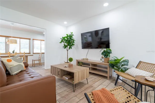 $3,995 | 7354 Biltmore Drive, Sarasota, FL 34231