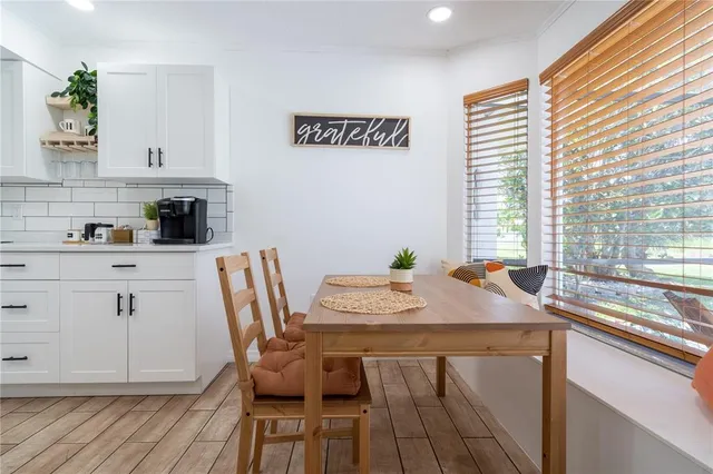 $3,995 | 7354 Biltmore Drive, Sarasota, FL 34231