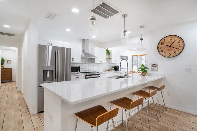 $3,995 | 7354 Biltmore Drive, Sarasota, FL 34231