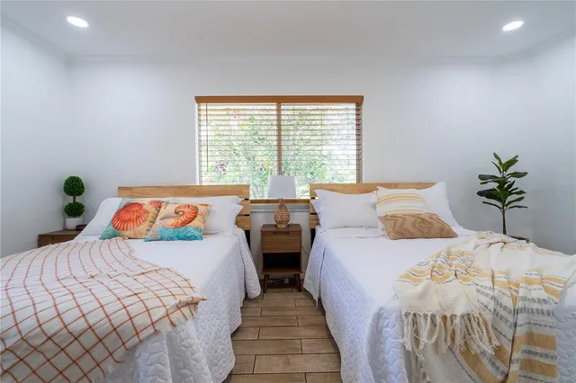 $3,995 | 7354 Biltmore Drive, Sarasota, FL 34231