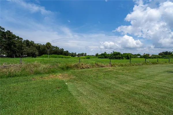 $3,800 | 7354 Biltmore Drive, Sarasota, FL 34231