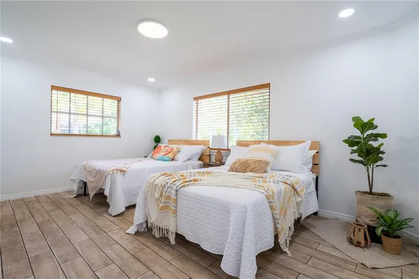 $3,800 | 7354 Biltmore Drive, Sarasota, FL 34231