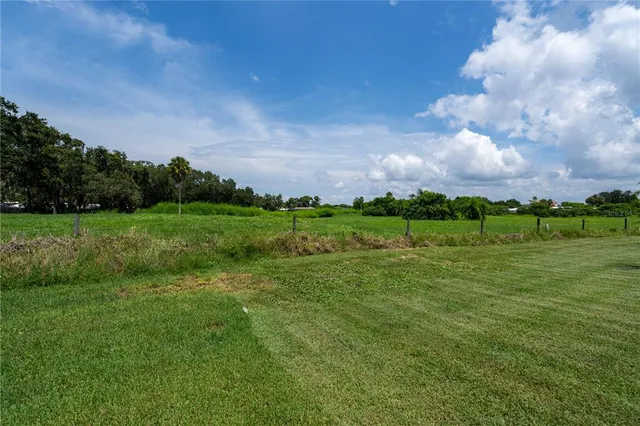 $3,995 | 7354 Biltmore Drive, Sarasota, FL 34231