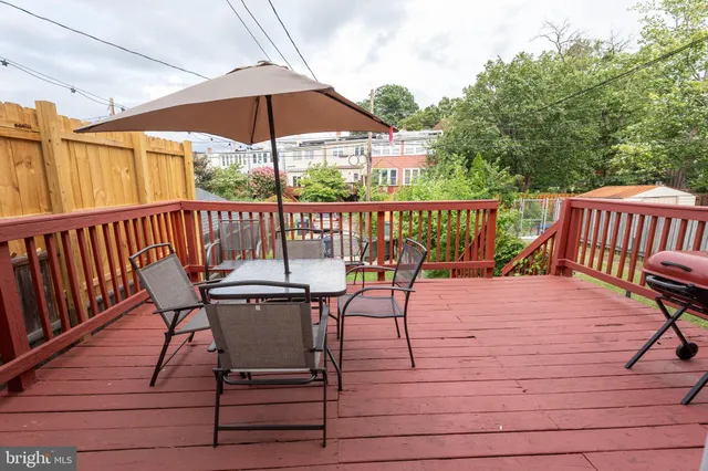 a view of a chair on the roof deck