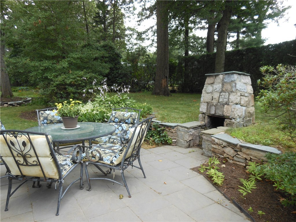 80 Glen Ridge Road Cranston, RI 02920 - Photo 26 of 32