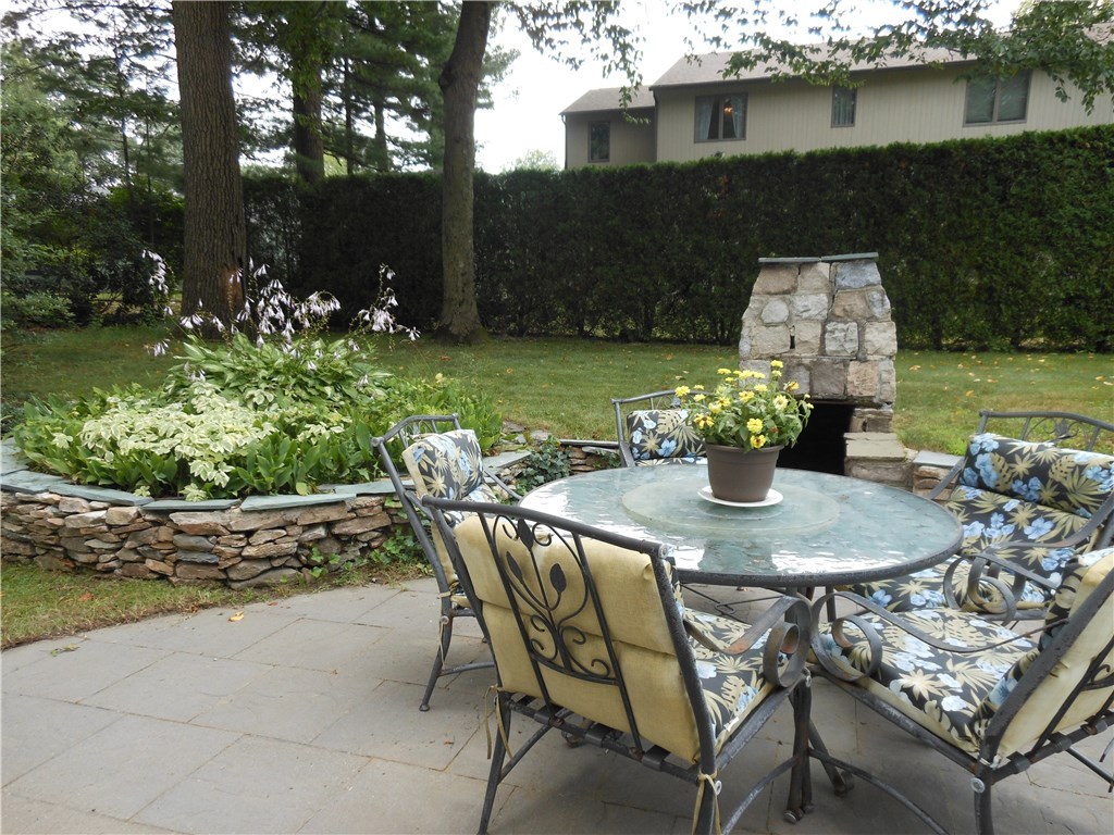 80 Glen Ridge Road Cranston, RI 02920 - Photo 29 of 32