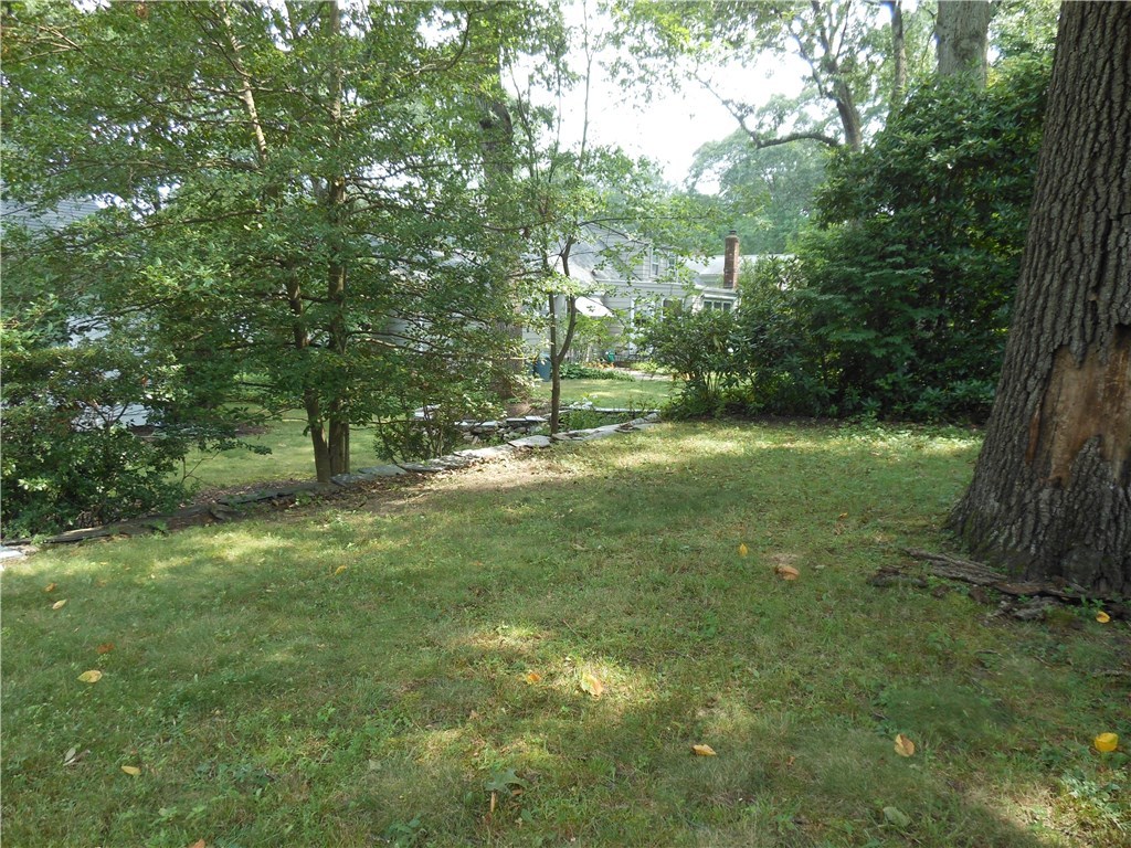 80 Glen Ridge Road Cranston, RI 02920 - Photo 32 of 32