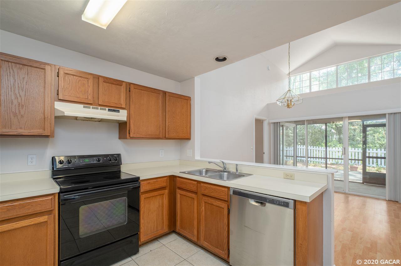 5108 Southwest 94th Street Gainesville, FL 32608 - Photo 10 of 29
