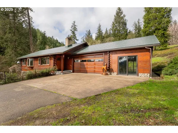 $724,900 | 402 Northside Road, Sutherlin, OR 97479