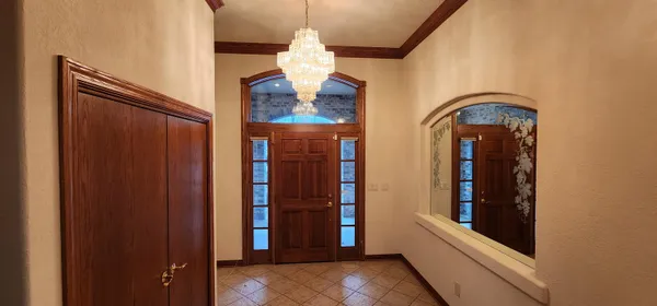 $649,900 | 8098 South Meadowcreek Court, Franklin, WI 53132
