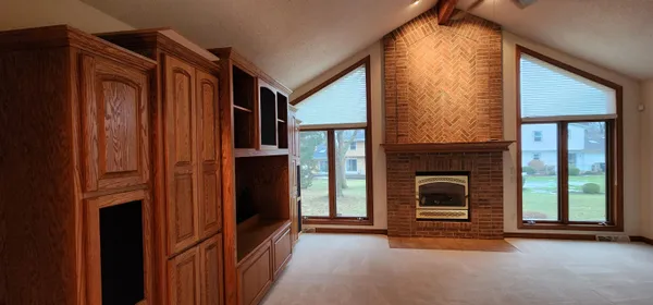 $649,900 | 8098 South Meadowcreek Court, Franklin, WI 53132