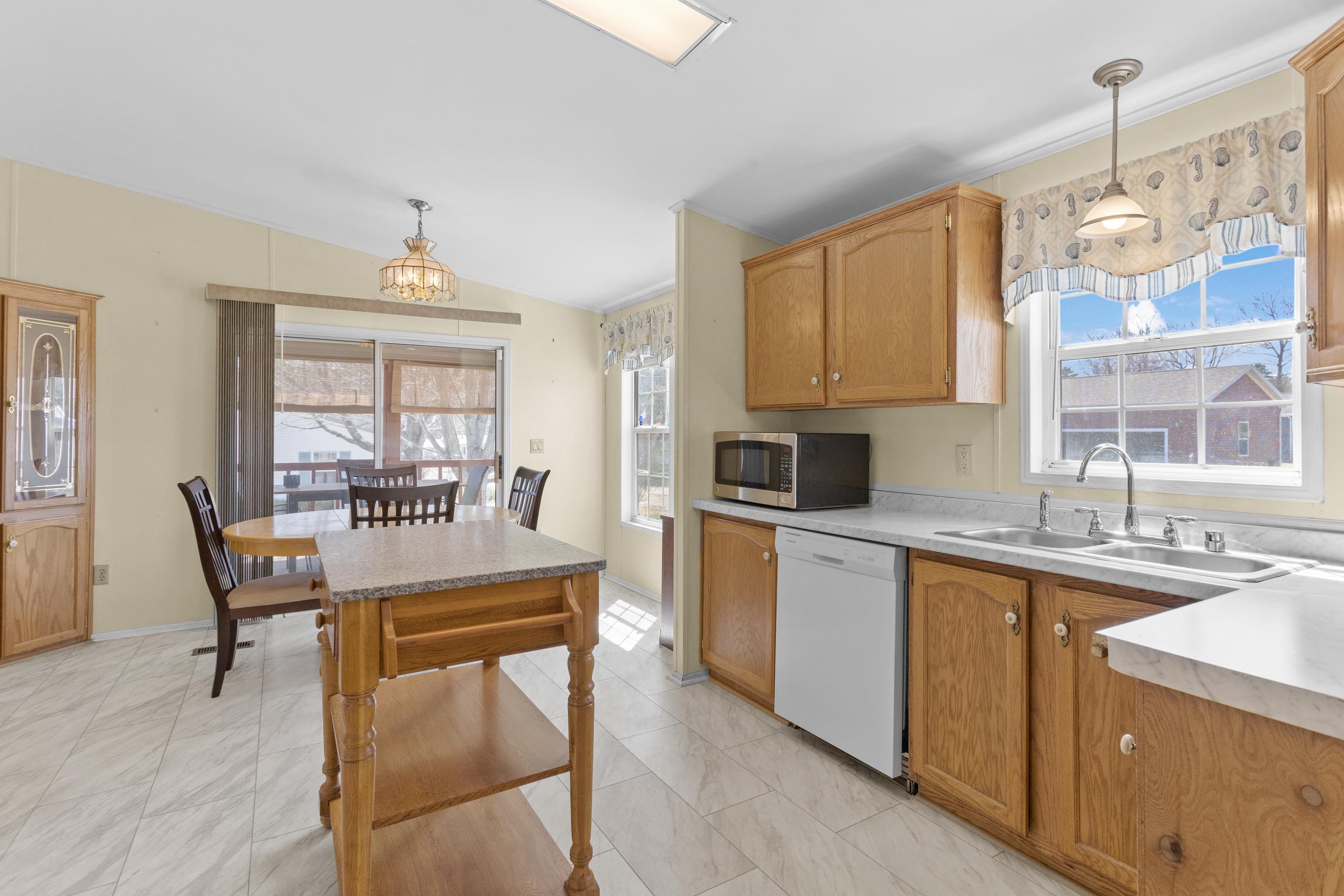 5 Dockside Lane Rochester, NH 03867 - Photo 9 of 42