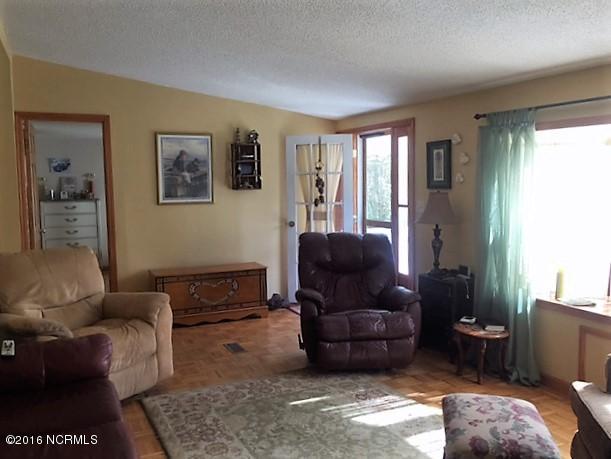 3831 Borough Road Currie, NC 28435 - Photo 6 of 19 Very open/airy