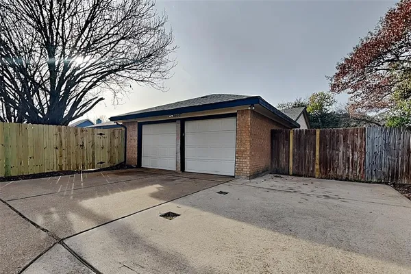 $2,300 | 6000 Eagle Pass, Plano, TX 75023