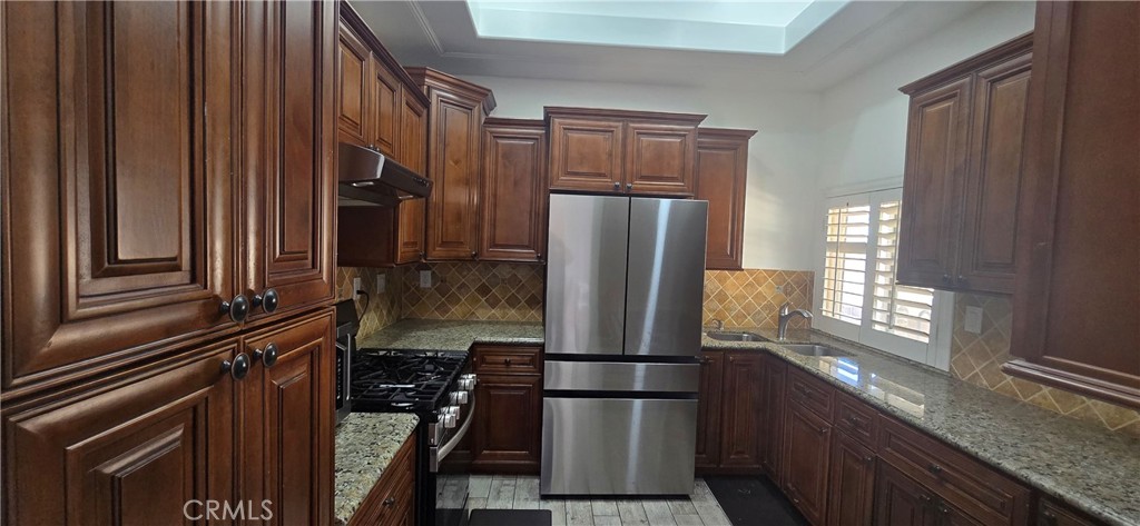 1158 West Cornell Street Rialto, CA 92376 - Photo 1 of 28 Kitchen