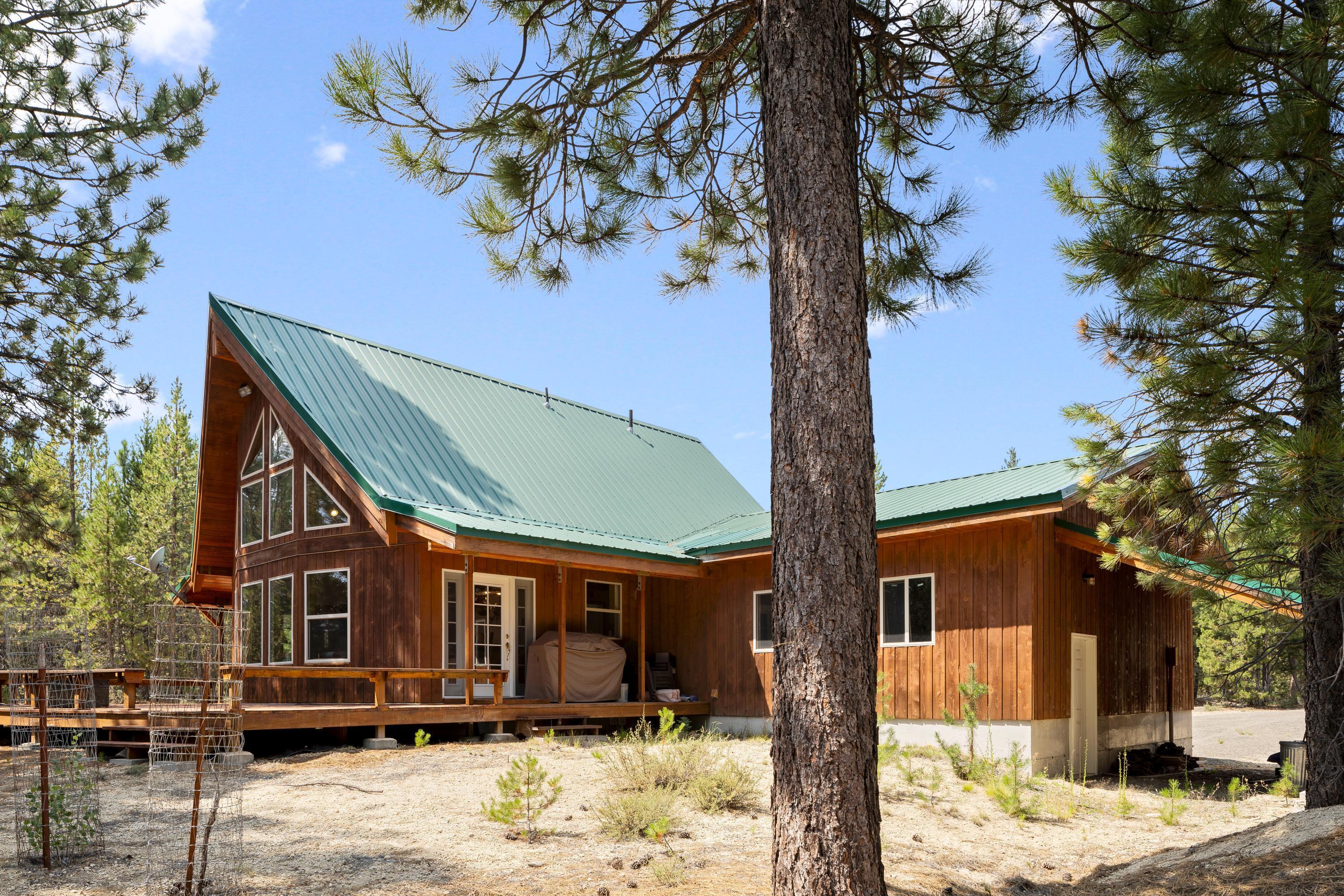 123819 2 Rivers Road Crescent Lake, OR 97733 - Photo 5 of 40 Metal roofing