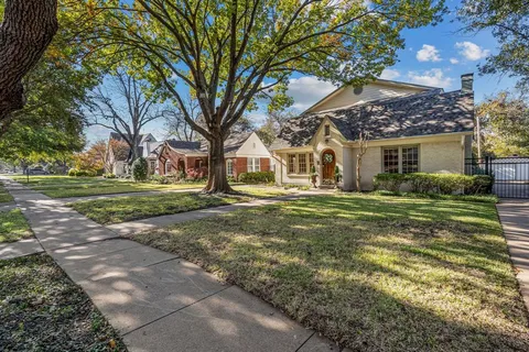 $935,000 | 2516 Shirley Avenue, Fort Worth, TX 76109