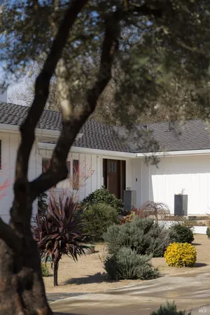 $2,195,000 | 201 Silverado Trail North, St. Helena, CA 94574