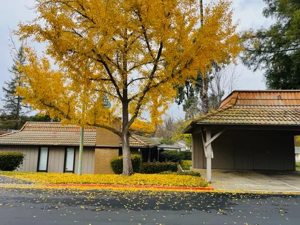 $384,950 | 5581 Rubion Circle, Citrus Heights, CA 95610