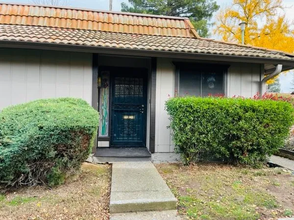a view of a entryway door of the house