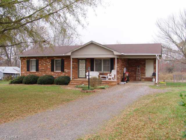 194 Powell Road Mocksville, NC 27028 - Photo 1 of 3 Exterior Front.
