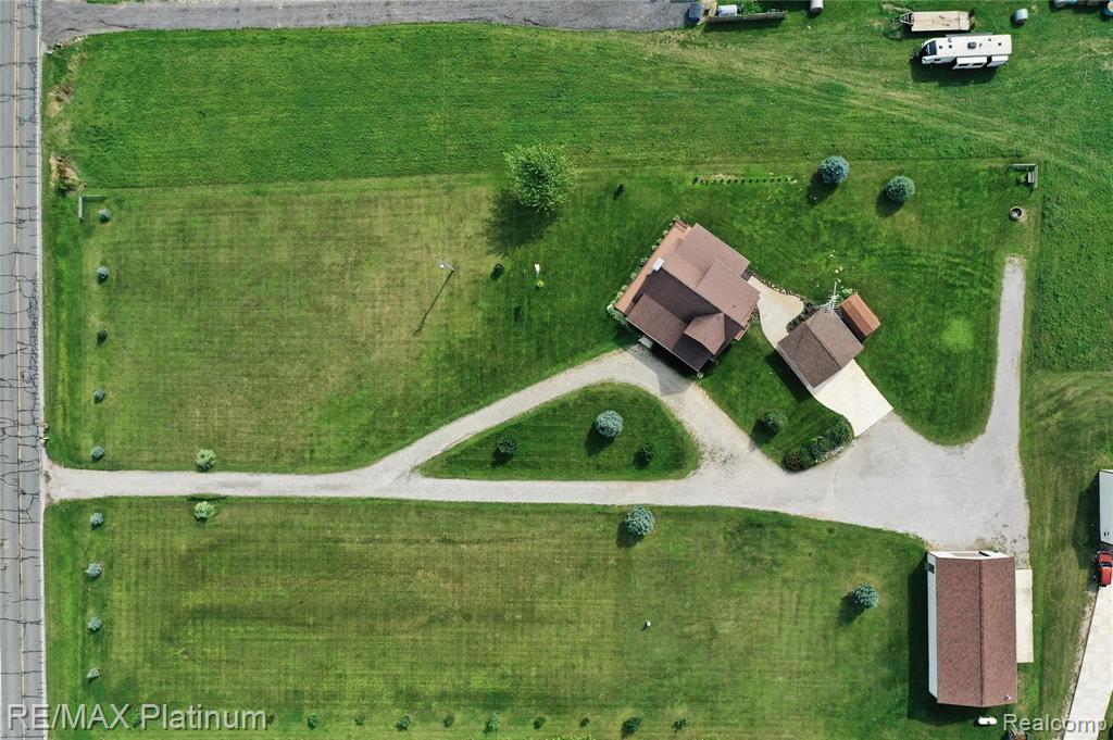 8090 Beard Road Byron, MI 48418 - Photo 6 of 43