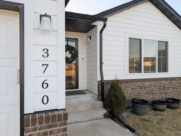 $515,000 | 3760 Merrifield Drive South, Fargo, ND 58104