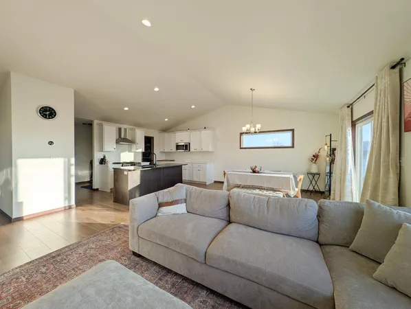 $515,000 | 3760 Merrifield Drive South, Fargo, ND 58104