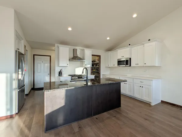 $515,000 | 3760 Merrifield Drive South, Fargo, ND 58104