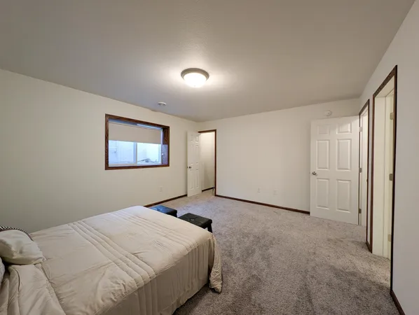 $515,000 | 3760 Merrifield Drive South, Fargo, ND 58104