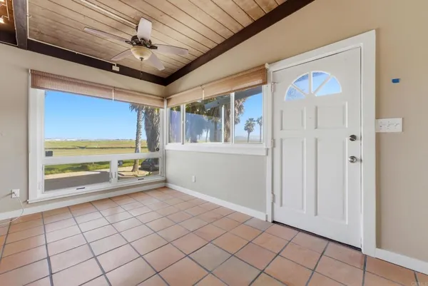 $2,800 | 1550 Seacoast Drive, Unit A, Imperial Beach, CA 91932