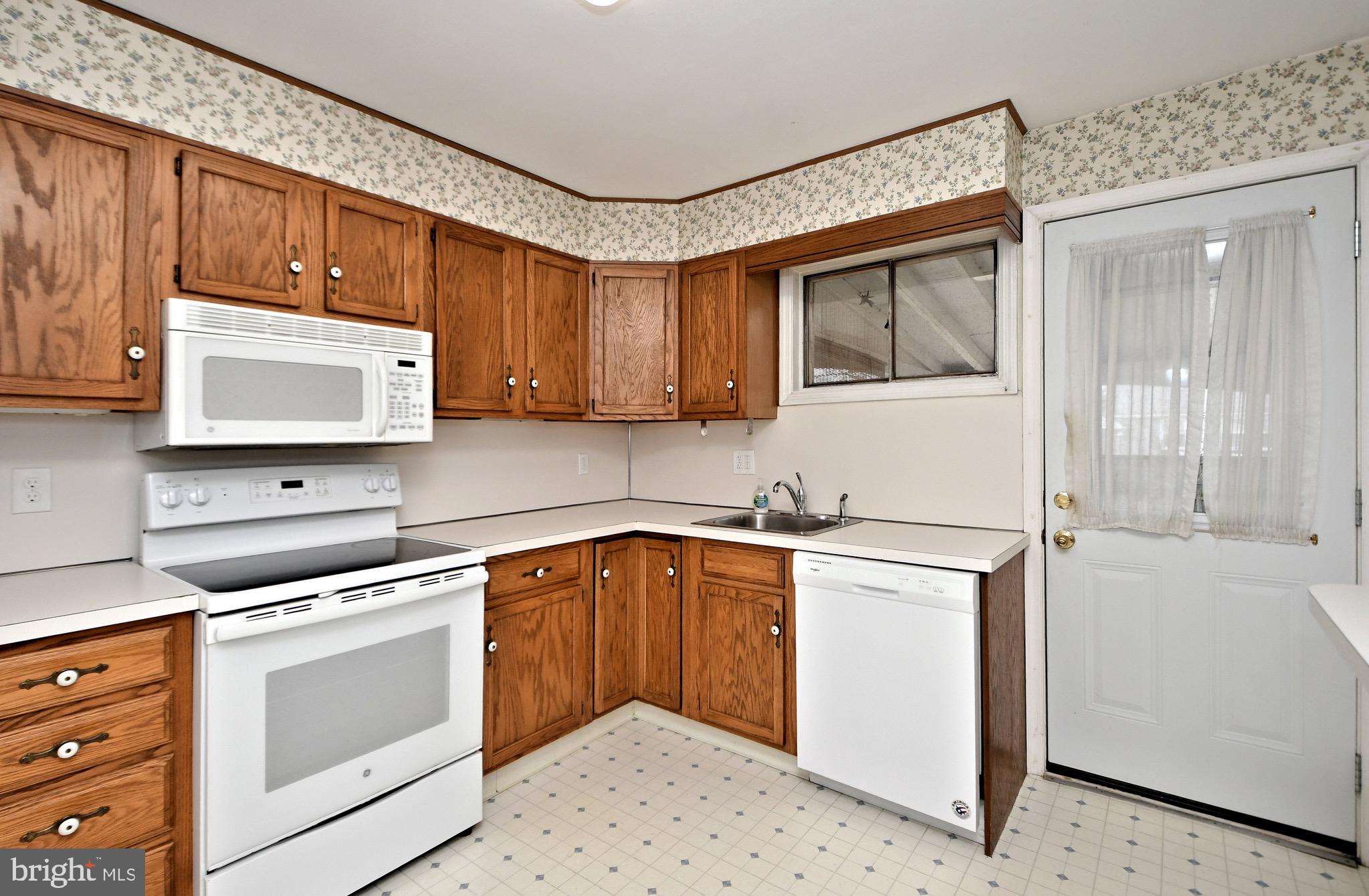 14 Dechert Road Conshohocken, PA 19428 - Photo 12 of 53 Gallery Image 12