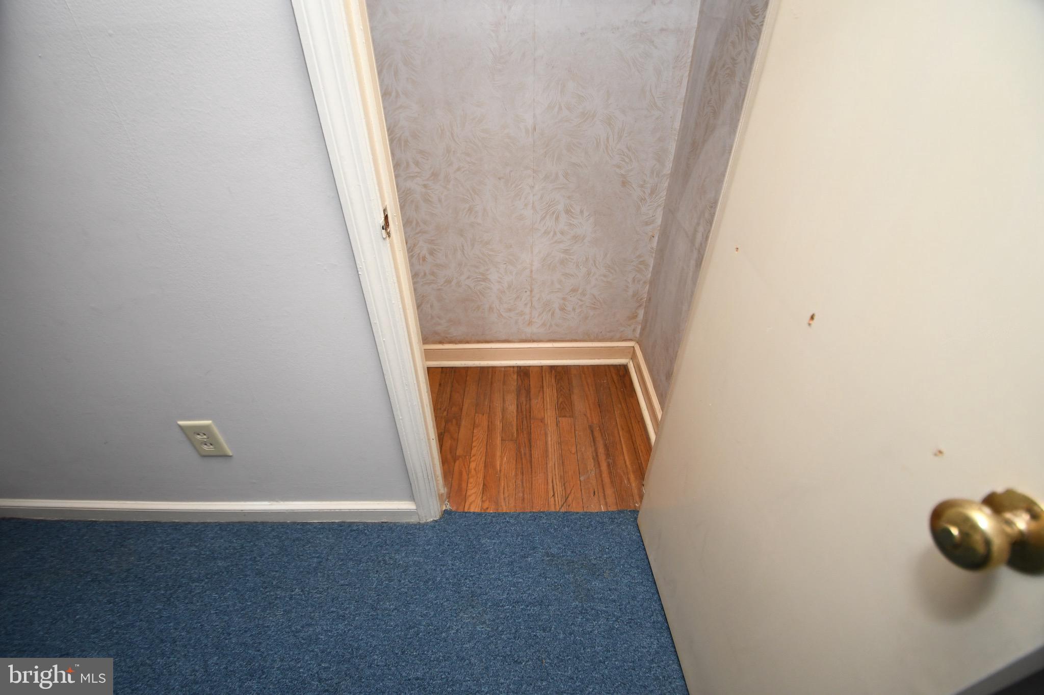 14 Dechert Road Conshohocken, PA 19428 - Photo 19 of 53 Hardwood Under Carpet