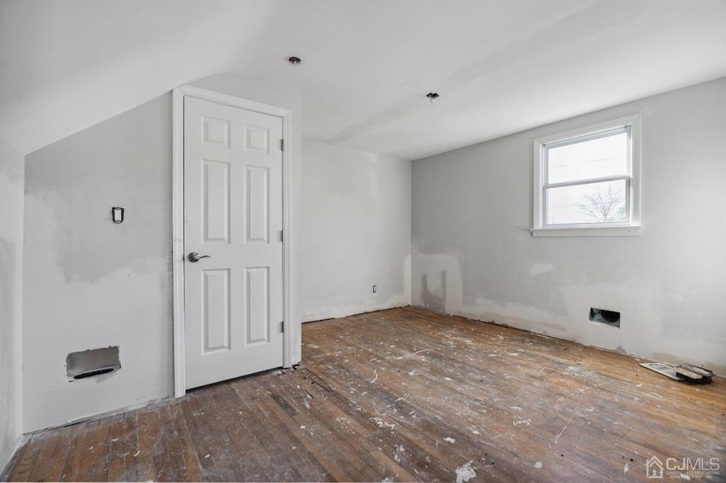 212 Huff Avenue Manville, NJ 08835 - Photo 12 of 22 a view of an empty room