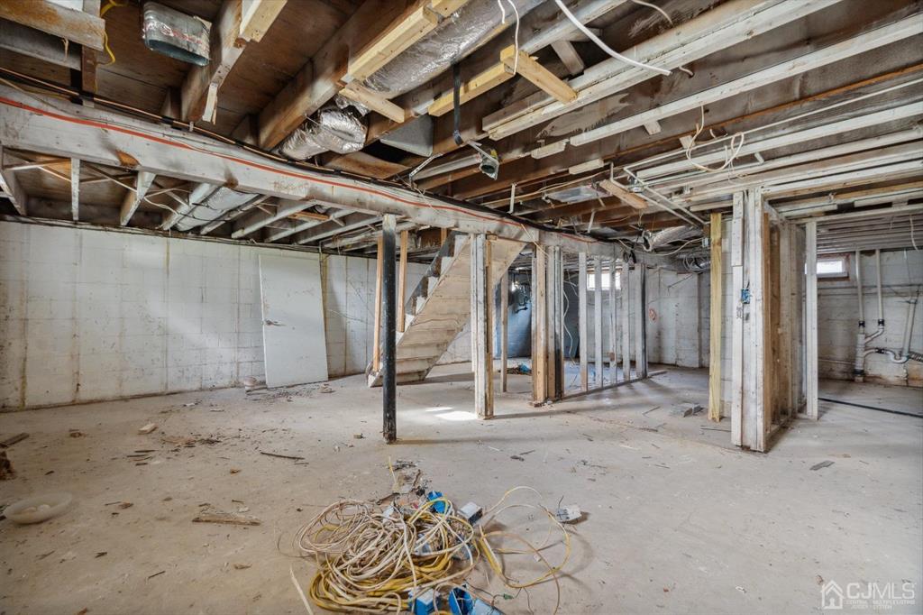 212 Huff Avenue Manville, NJ 08835 - Photo 18 of 22 a view of empty room