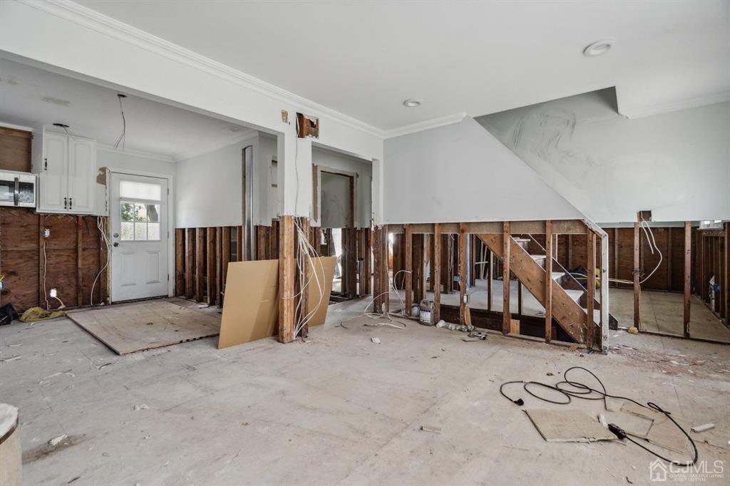 212 Huff Avenue Manville, NJ 08835 - Photo 7 of 22 a view of a livingroom with furniture