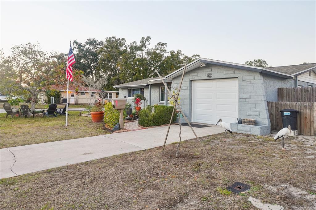 7615 Cumber Drive New Port Richey, FL 34653 - Photo 3 of 41