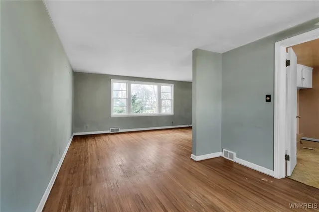 $104,900 | 121 Willow Breeze Road, Buffalo, NY 14223