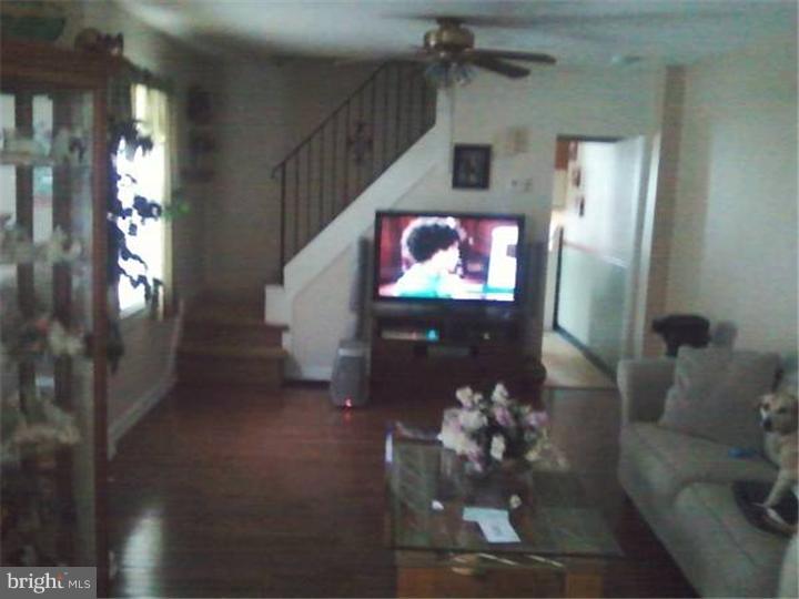 44 Reeger Avenue Hamilton, NJ 08610 - Photo 2 of 15 Gallery Image 2