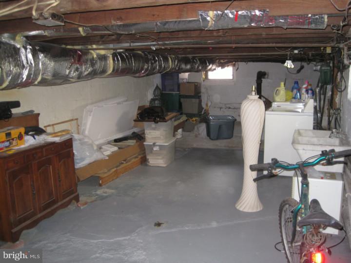 44 Reeger Avenue Hamilton, NJ 08610 - Photo 14 of 15 Gallery Image 14