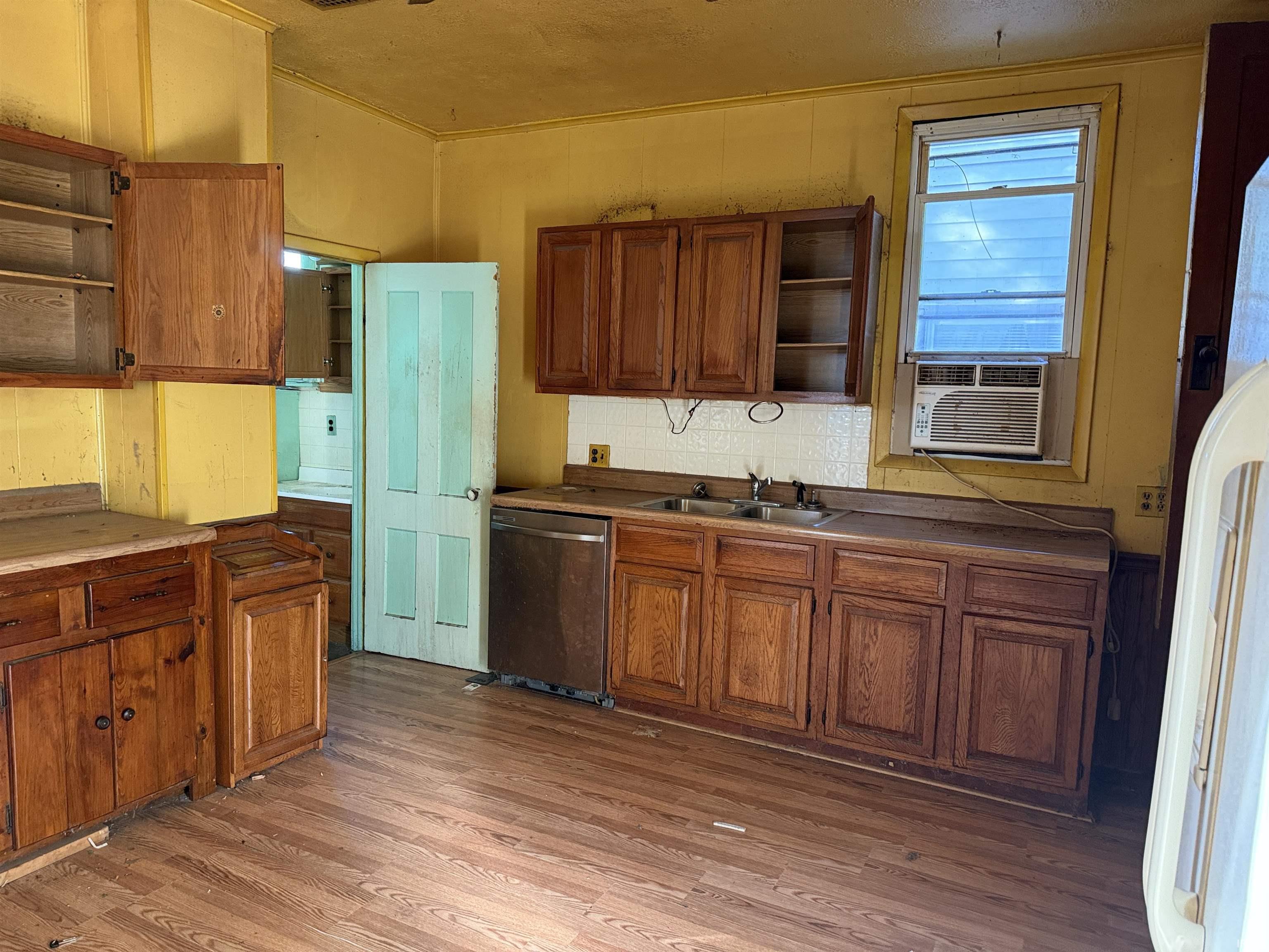 916 Edgar Street Evansville, IN 47710 - Photo 2 of 8