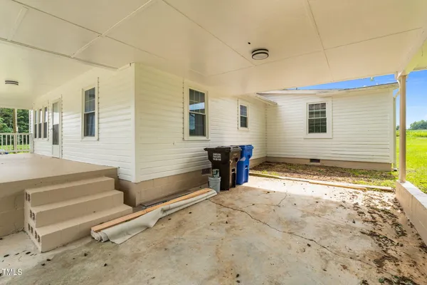 $250,000 | 5210 Highway 27 Street East, Coats, NC 27521