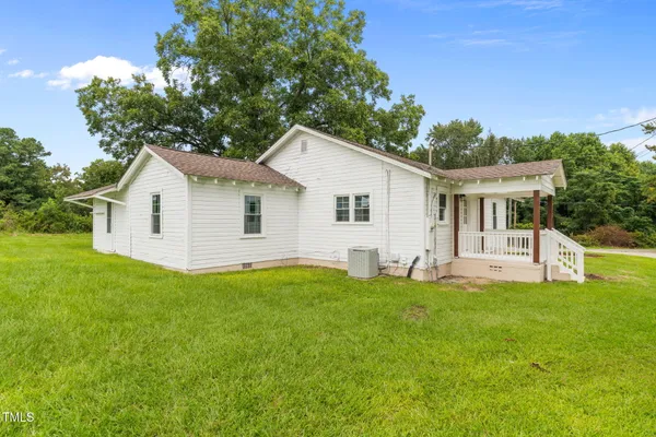 $250,000 | 5210 Highway 27 Street East, Coats, NC 27521