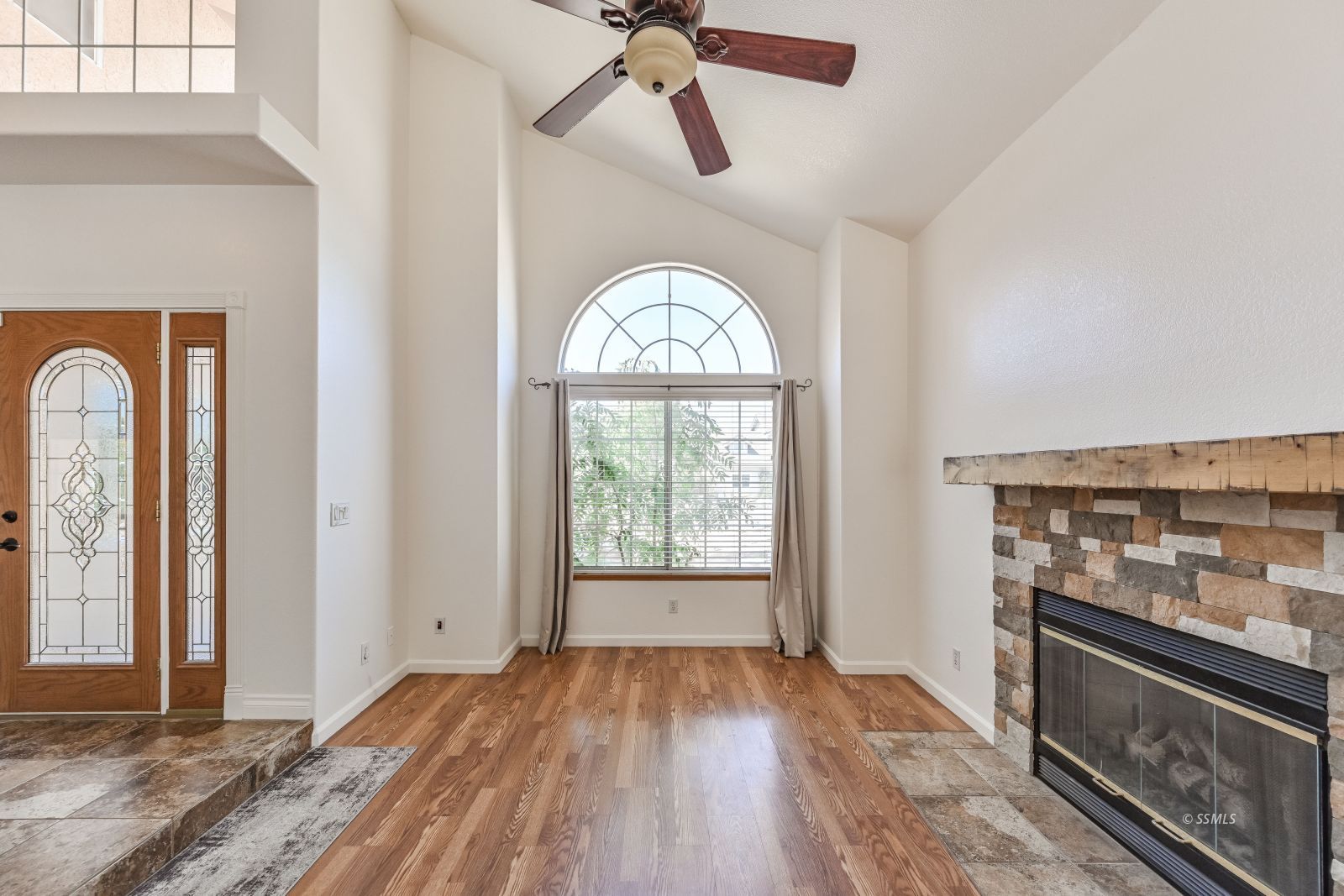 913 Margaret Avenue Ridgecrest, CA 93555 - Photo 12 of 38
