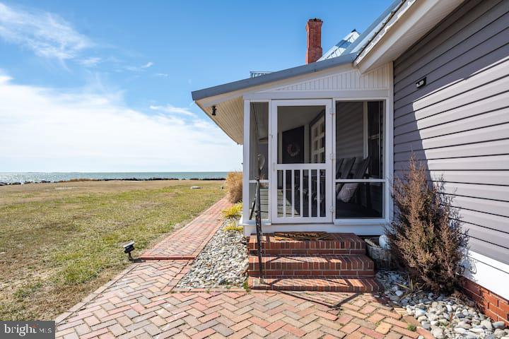 1 LaVallette Road Crisfield, MD 21817 - Photo 4 of 30 Coastal retreat with serene views.