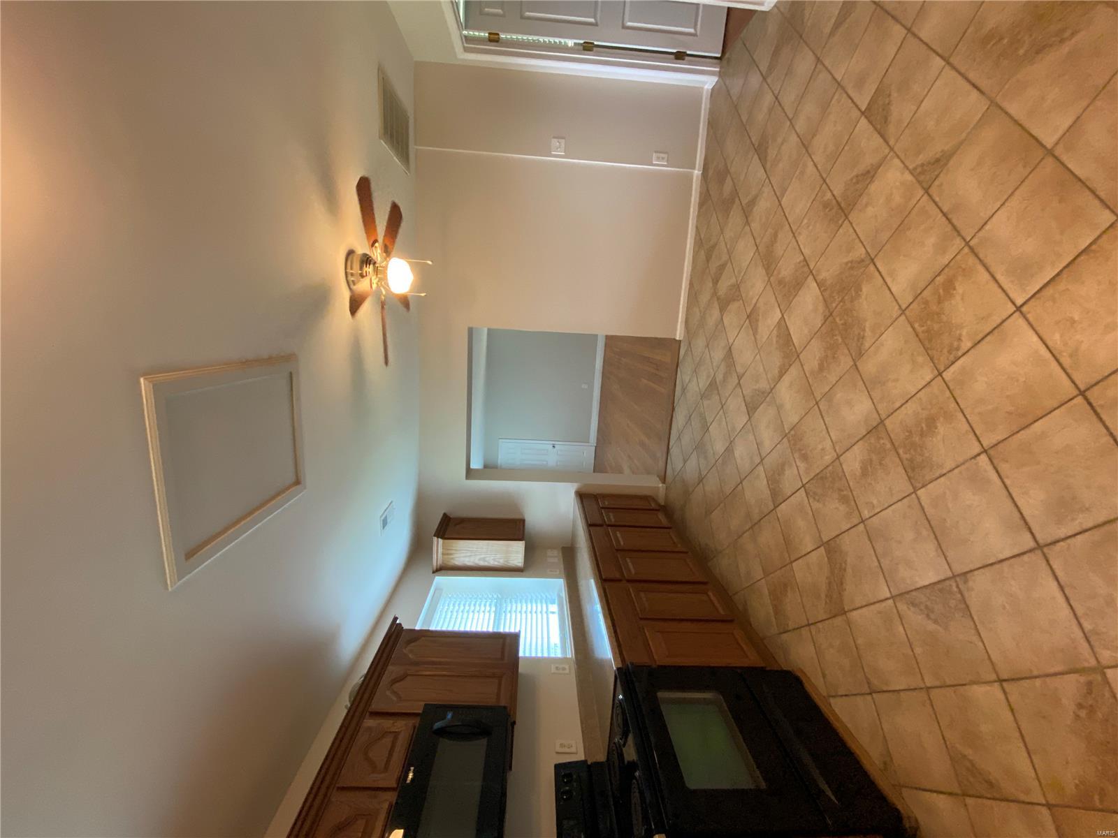 5466 Keller Road St. Louis, MO 63128 - Photo 17 of 27