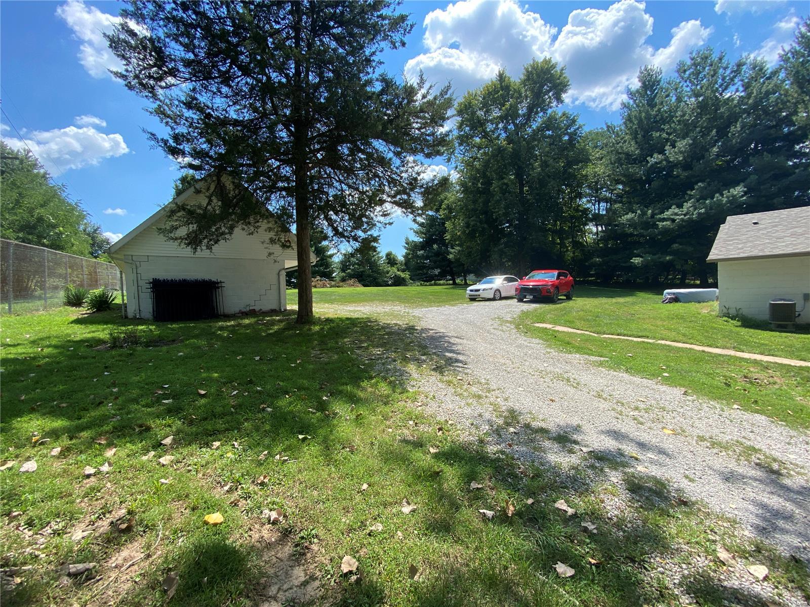 5466 Keller Road St. Louis, MO 63128 - Photo 5 of 27