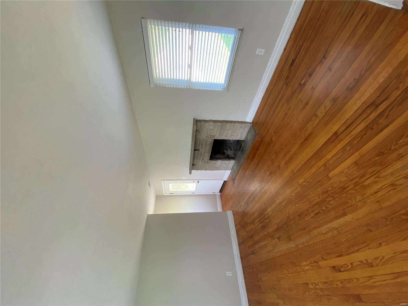 5466 Keller Road St. Louis, MO 63128 - Photo 6 of 27